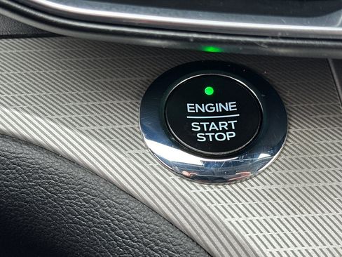 Certified 2021 Ford Explorer XLT w/ Equipment Group 202A image 25