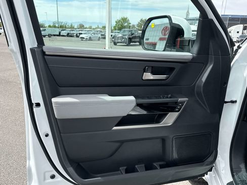 New 2026 Toyota Tundra Limited AWD/4WD image 9