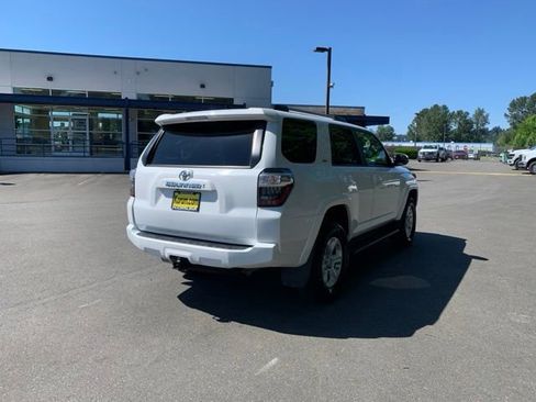 Used 2024 Toyota 4Runner SR5 Premium w/ Moonroof Package AWD/4WD image 6