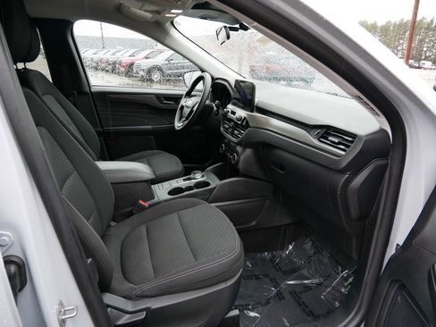 Certified 2025 Ford Escape Active AWD/4WD image 8