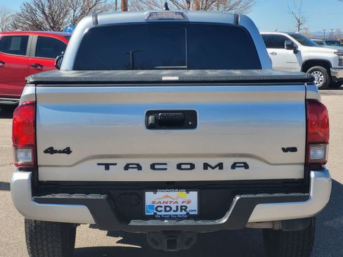 Used 2023 Toyota Tacoma SR5 w/ Technology Package image 6