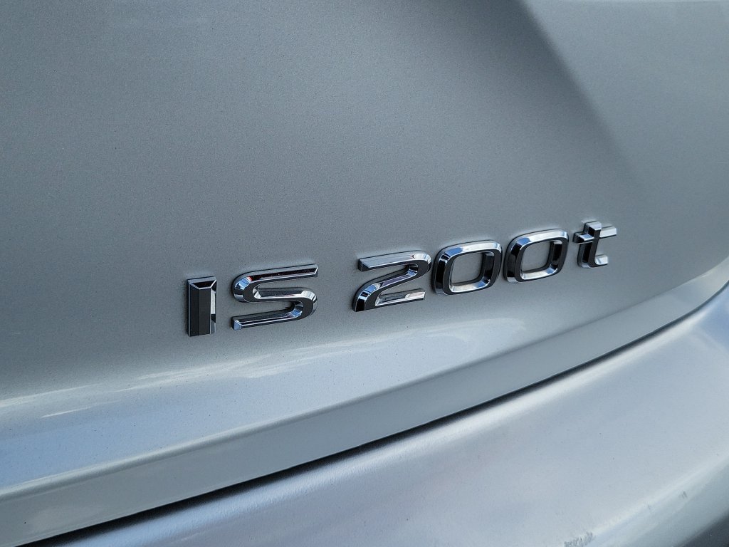 Used 2016 Lexus IS 200t RWD image 26