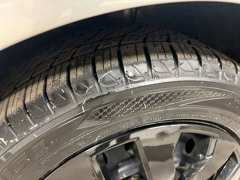 Used 2019 Toyota Corolla LE image 10