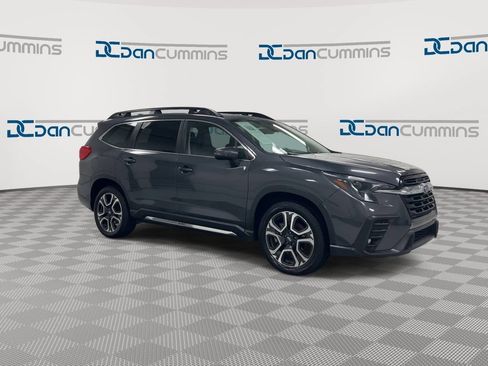Used 2023 Subaru Ascent Limited AWD/4WD image 2