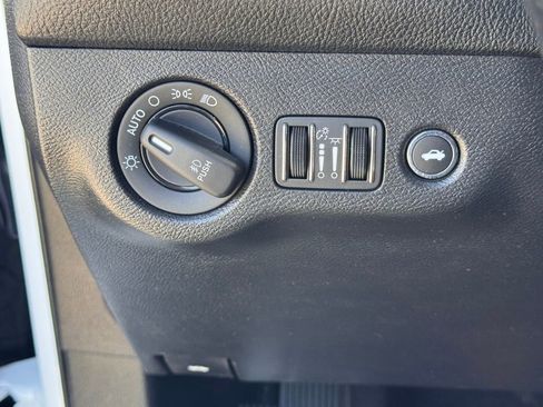 Used 2022 Dodge Challenger GT AWD/4WD image 24