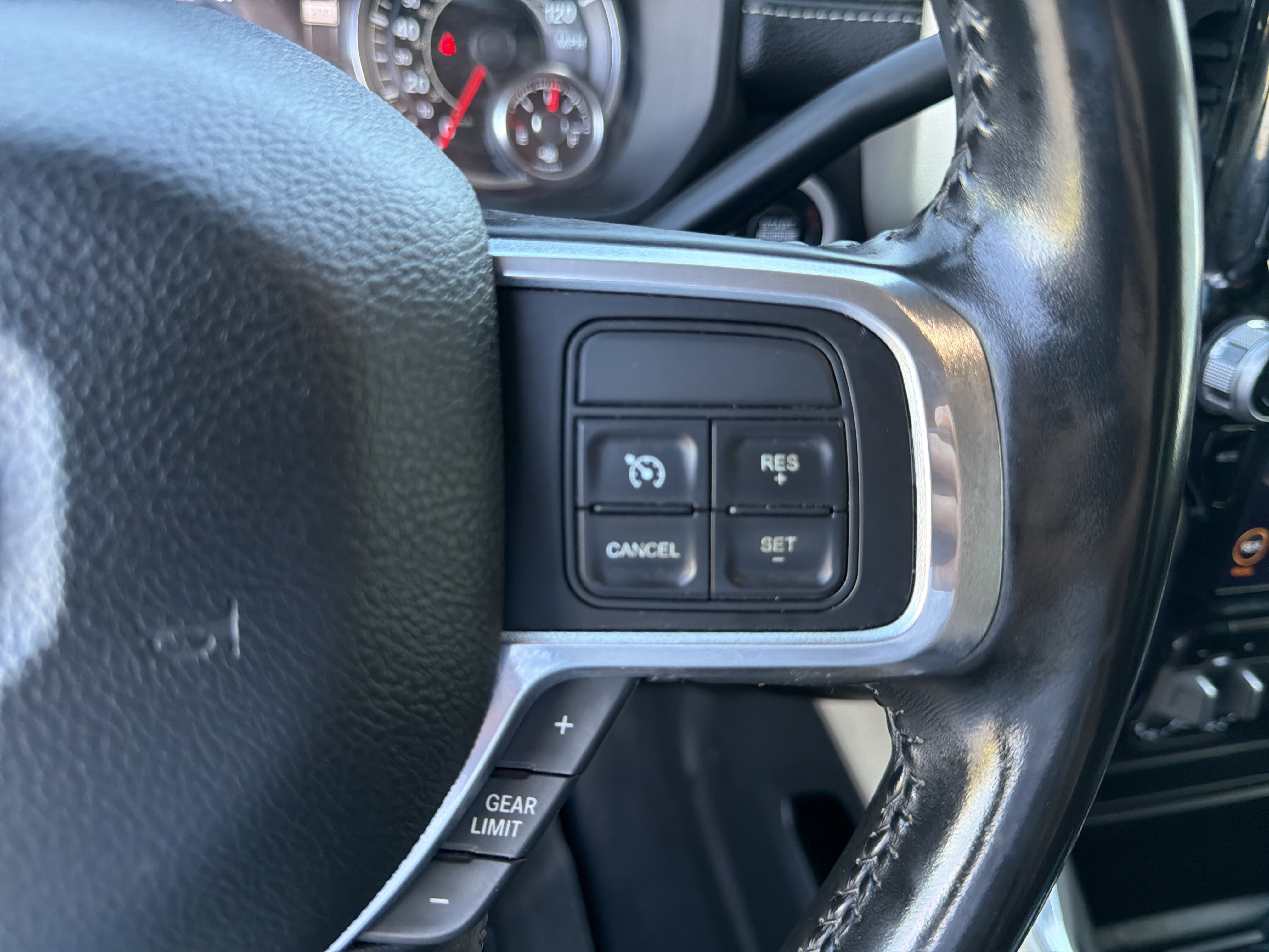 Used 2021 RAM 2500 Laramie AWD/4WD image 44