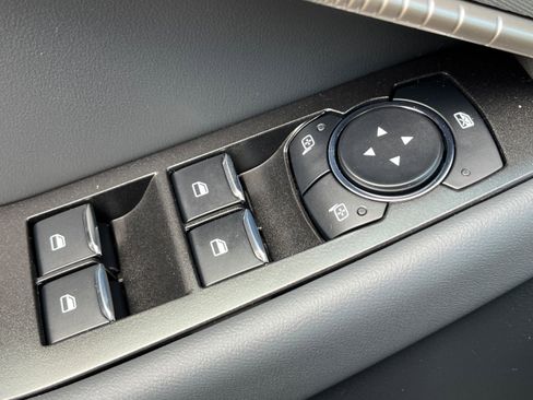 New 2026 Ford Explorer Active w/ Active Comfort Package image 21