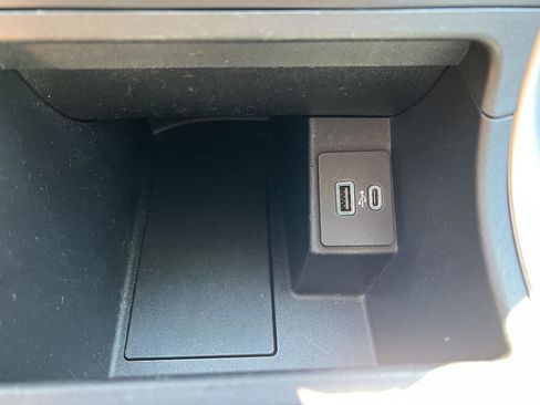 Used 2024 Ford Edge SEL image 28