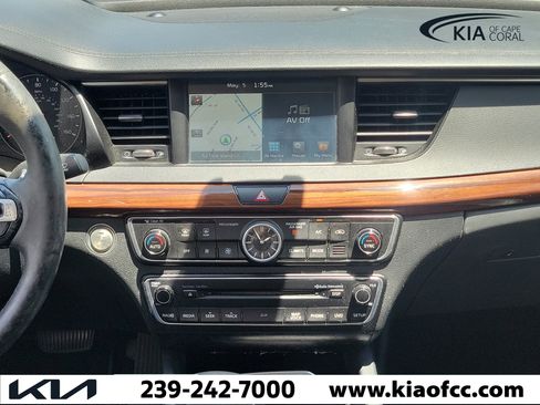 Used 2017 Kia Cadenza Technology FWD image 17