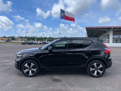 Used 2023 Volvo XC40 Recharge Plus AWD/4WD image 4