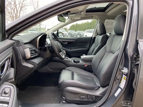 Used 2023 Subaru Outback Limited image 11