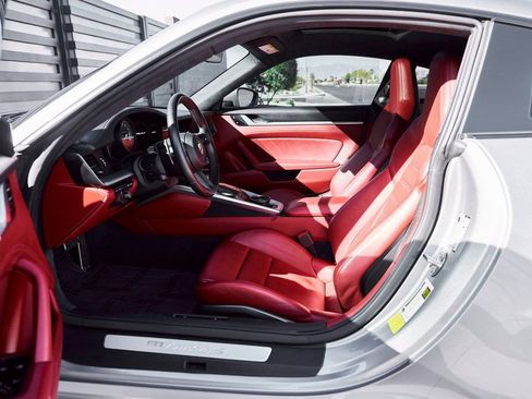 Used 2021 Porsche 911 Turbo S image 28