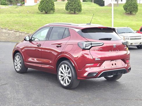 Used 2024 Buick Encore GX Avenir w/ Avenir Technology Package FWD image 5