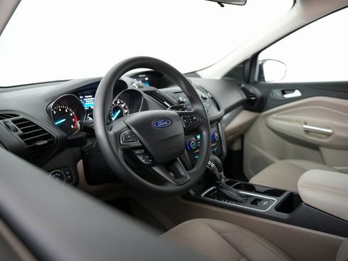 Used 2018 Ford Escape SE FWD image 6