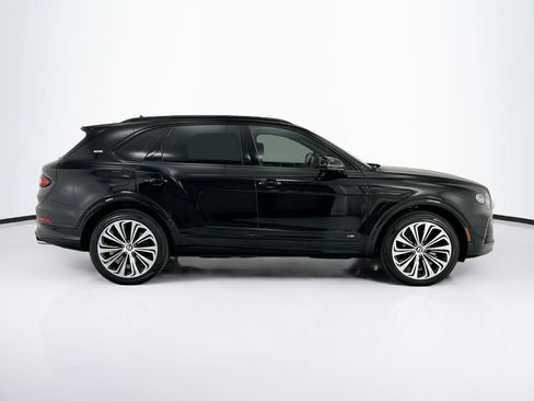 Certified 2021 Bentley Bentayga AWD/4WD image 4