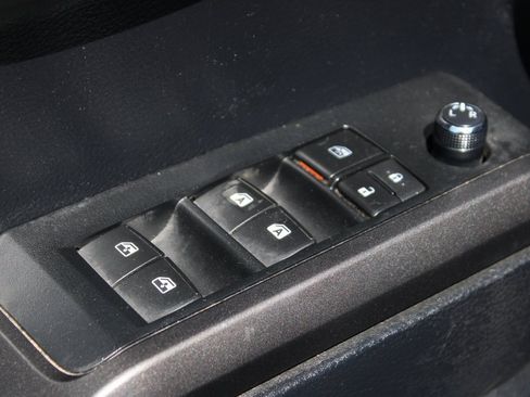 Used 2019 Toyota Tacoma TRD Sport image 13