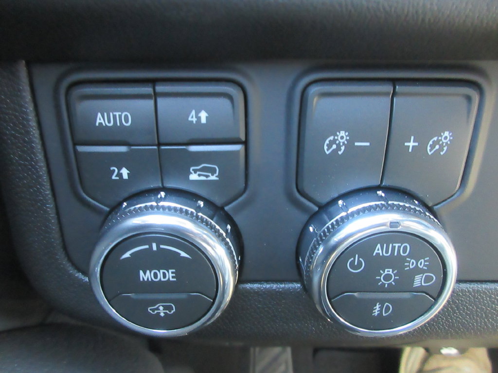 New 2027 GMC Yukon Denali w/ Sun & Power Step Package AWD/4WD image 17