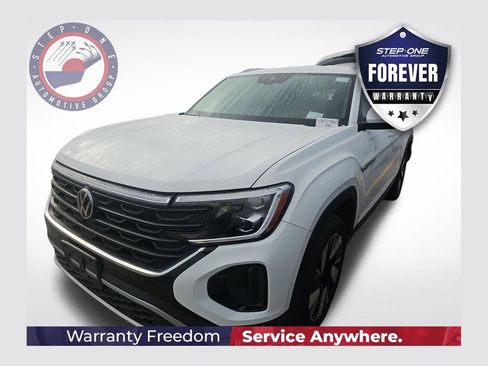 Used 2025 Volkswagen Atlas Cross Sport SE image 1