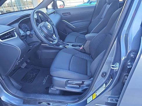 Used 2025 Toyota Corolla Cross AWD Hybrid image 9