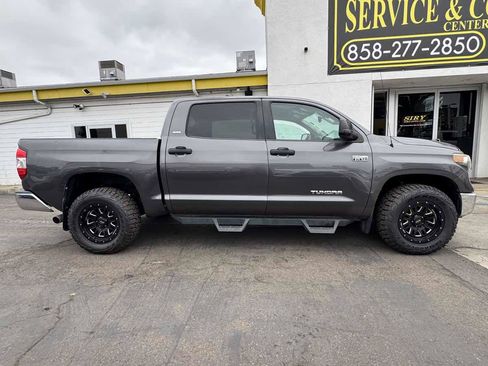 Used 2018 Toyota Tundra SR5 w/ SR5 Upgrade Package RWD image 8