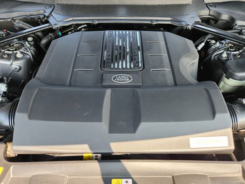 Used 2018 Land Rover Range Rover Sport Supercharged AWD/4WD image 9