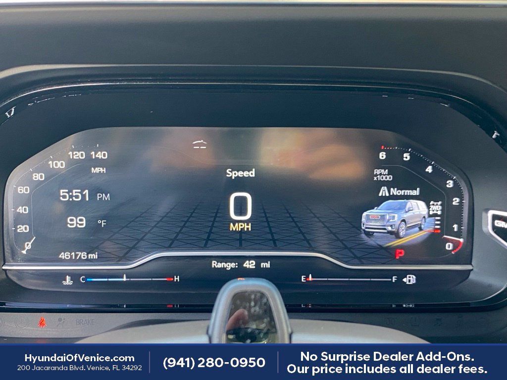 Used 2023 GMC Yukon XL Denali w/ Denali Reserve Package AWD/4WD image 17