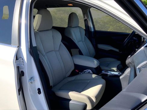 Used 2023 Subaru Ascent Premium w/ Convenience Package image 28