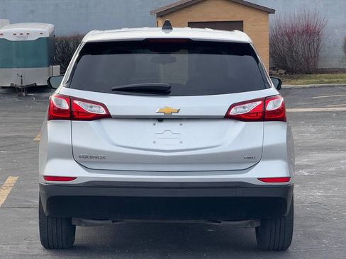 Used 2020 Chevrolet Equinox LS w/ LS Convenience Package image 6
