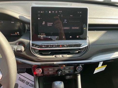 New 2026 Jeep Compass Limited AWD/4WD image 16