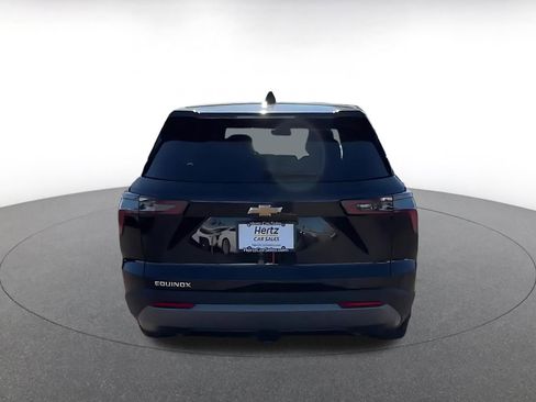 Used 2025 Chevrolet Equinox LT image 12