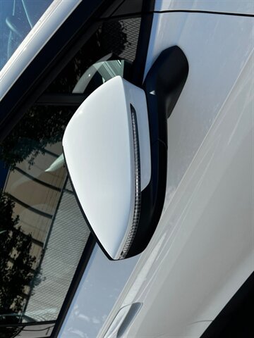Used 2024 Volkswagen ID.4 Pro AWD/4WD image 9