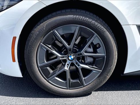 Used 2025 BMW i4 eDrive40 RWD image 32