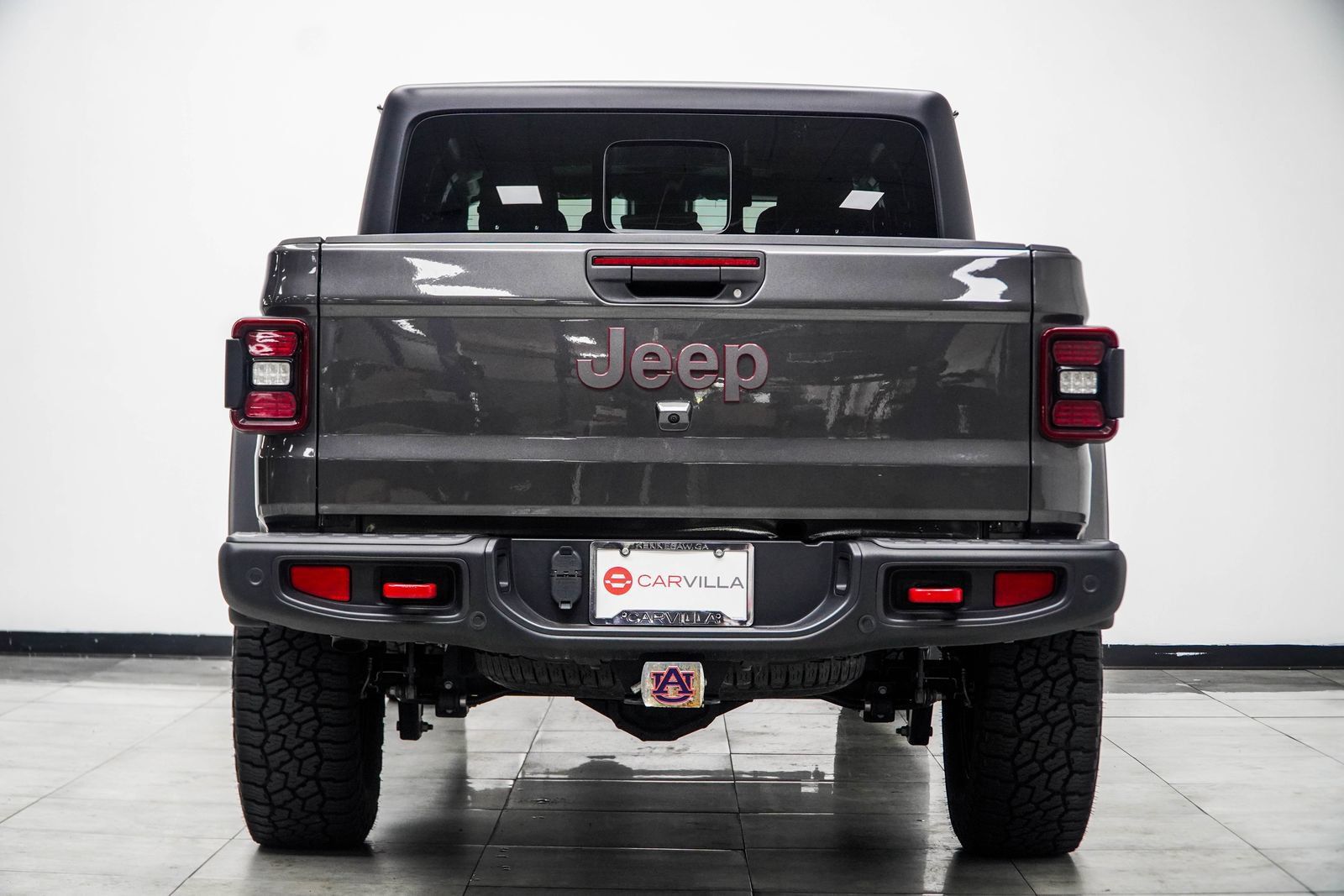 Used 2024 Jeep Gladiator Rubicon w/ Technology Group AWD/4WD image 19