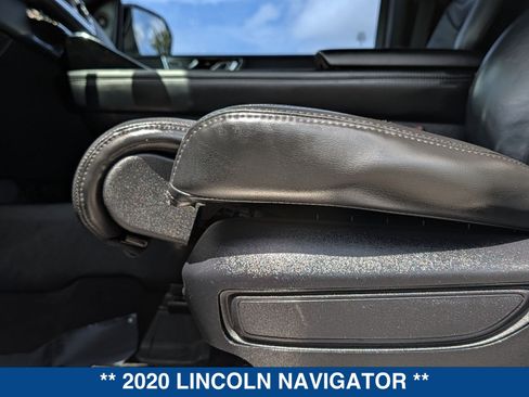 Used 2020 Lincoln Navigator Reserve RWD image 25
