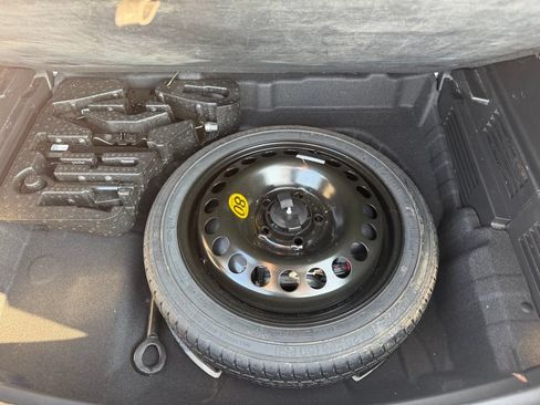 Used 2022 Chevrolet TrailBlazer RS w/ Technology Package FWD image 18