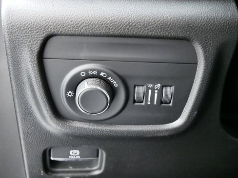 New 2025 Jeep Grand Cherokee L Altitude AWD/4WD image 34