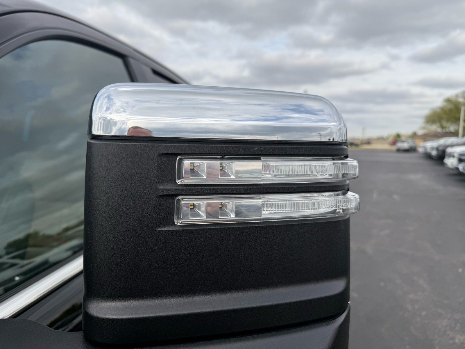 Used 2024 Chevrolet Silverado 2500 High Country w/ High Country Premium Package AWD/4WD image 13
