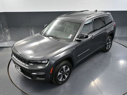 Used 2023 Jeep Grand Cherokee 4WD 4xe image 65