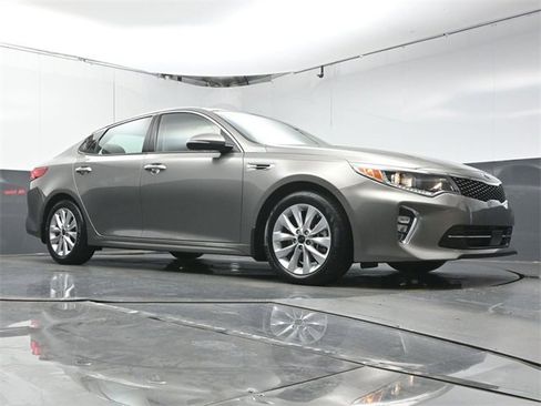 Used 2018 Kia Optima EX w/ Technology Package image 41