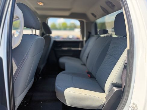Used 2016 RAM 2500 Tradesman w/ Chrome Appearance Group AWD/4WD image 30
