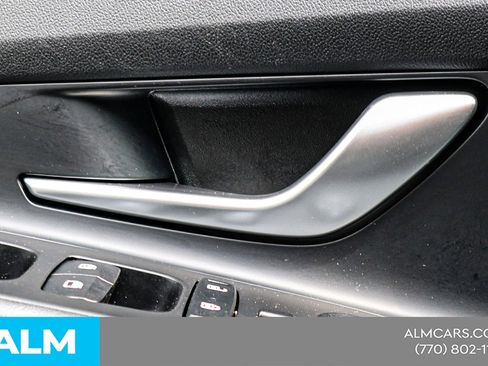 Used 2023 Hyundai Elantra SEL FWD image 39