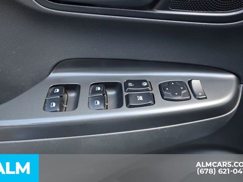 Used 2021 Hyundai Kona SE image 16