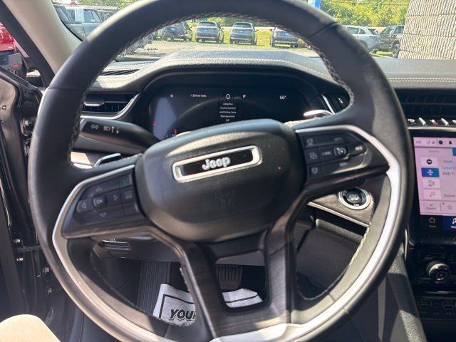 Used 2024 Jeep Grand Cherokee L Limited AWD/4WD image 15