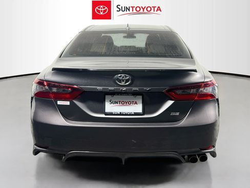 Used 2023 Toyota Camry SE FWD image 5