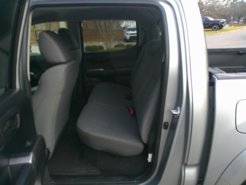 Used 2021 Toyota Tacoma SR5 image 82