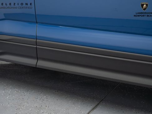 Used 2024 Lamborghini Urus Performante image 8