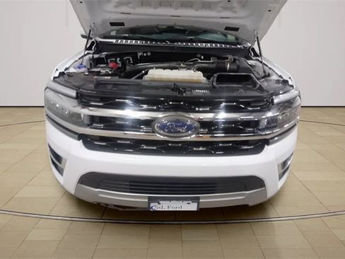 Certified 2024 Ford Expedition Limited image 8