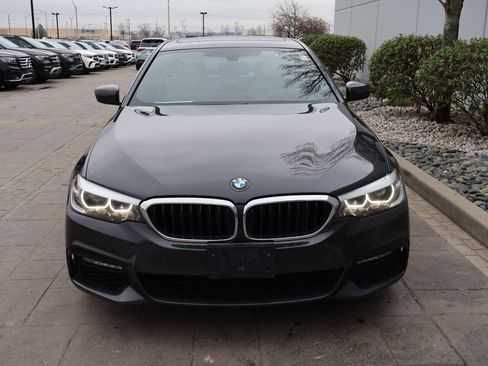 Used 2017 BMW 530i xDrive image 3