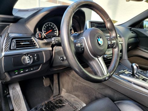 Used 2015 BMW M6 Convertible image 31