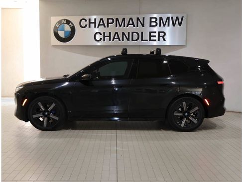 Certified 2023 BMW iX xDrive50 w/ Premium Package AWD/4WD image 3